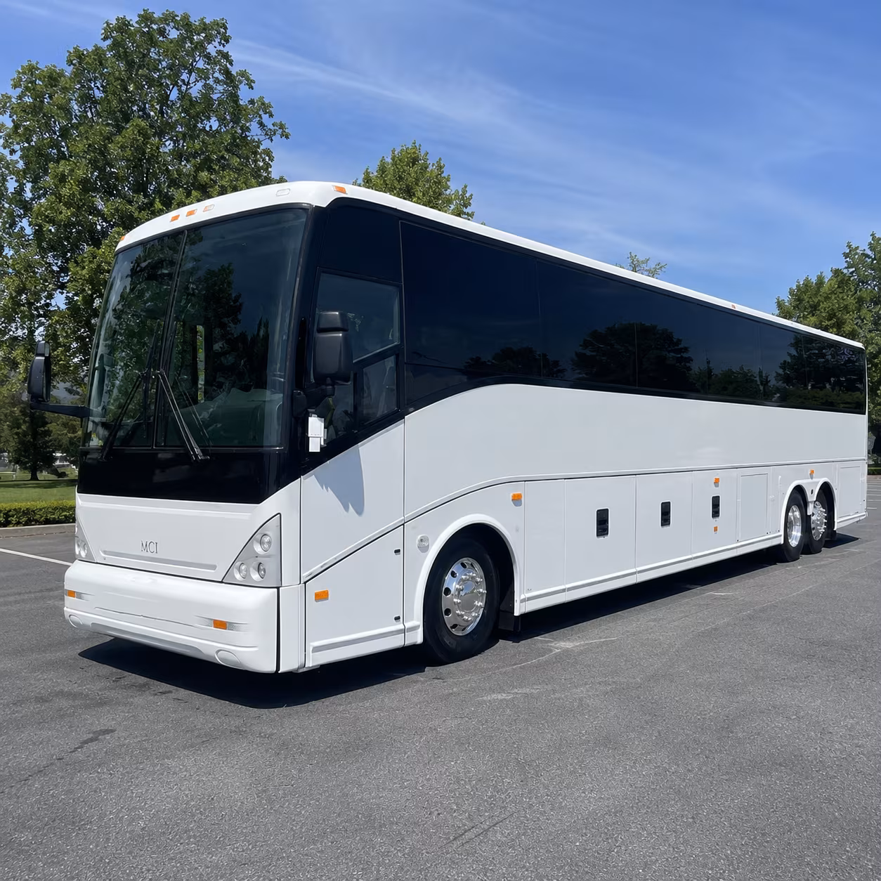 bus rental options for lakeland trips