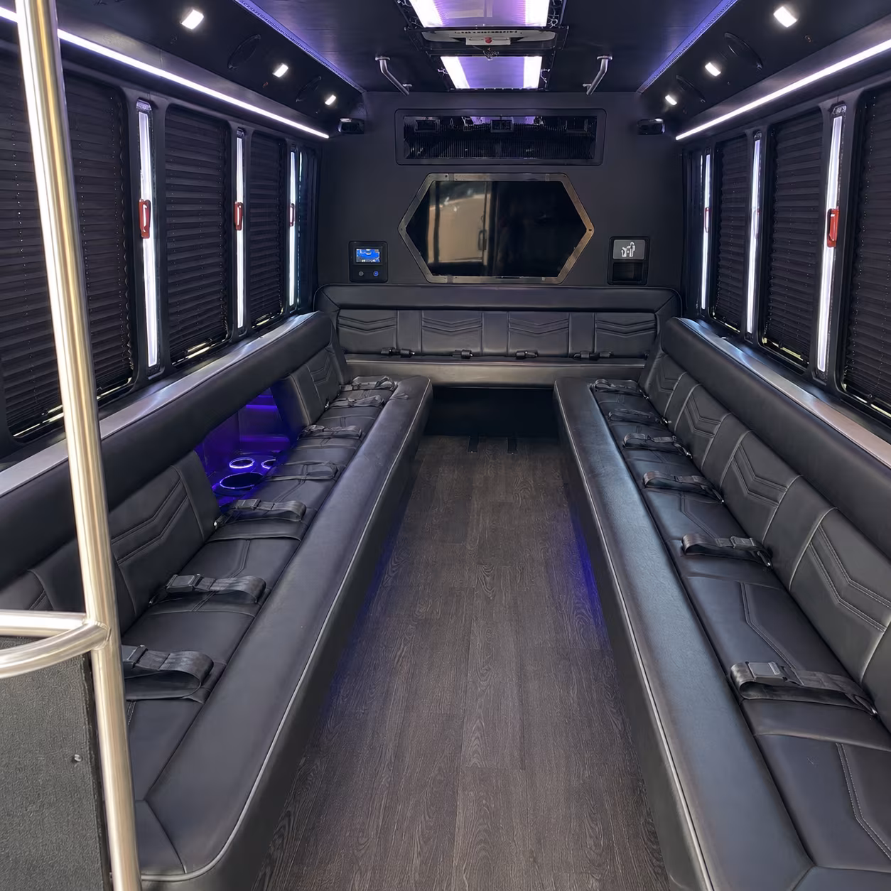 lakeland 18 passenger party bus interior
