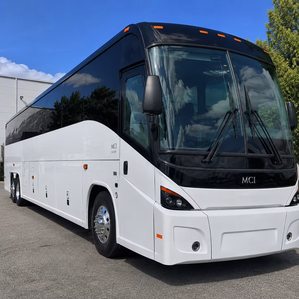 medical center and healthcare campus shuttle buses in lakeland
