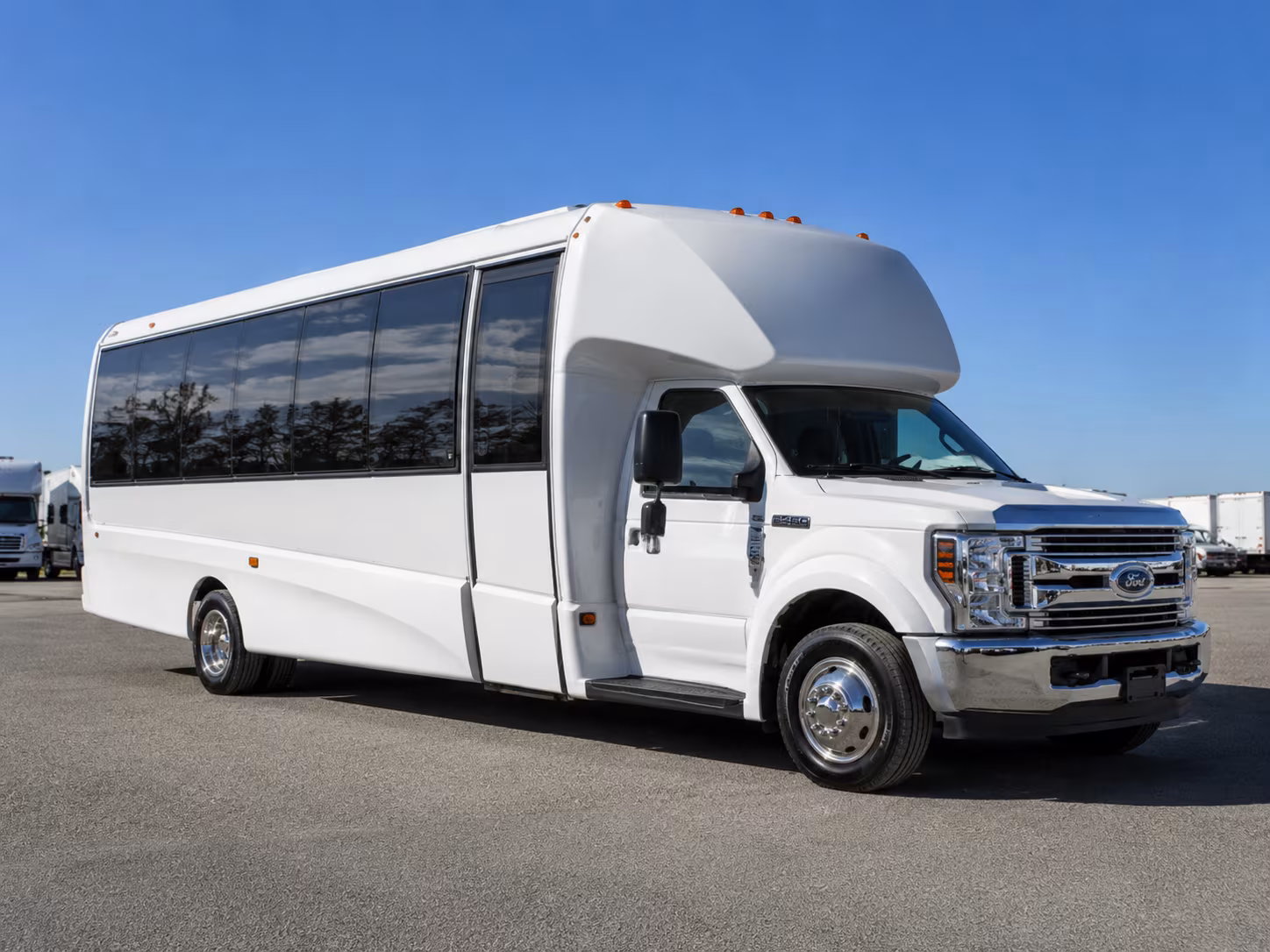 minibuses for kathleen and lake gibson prom night groups