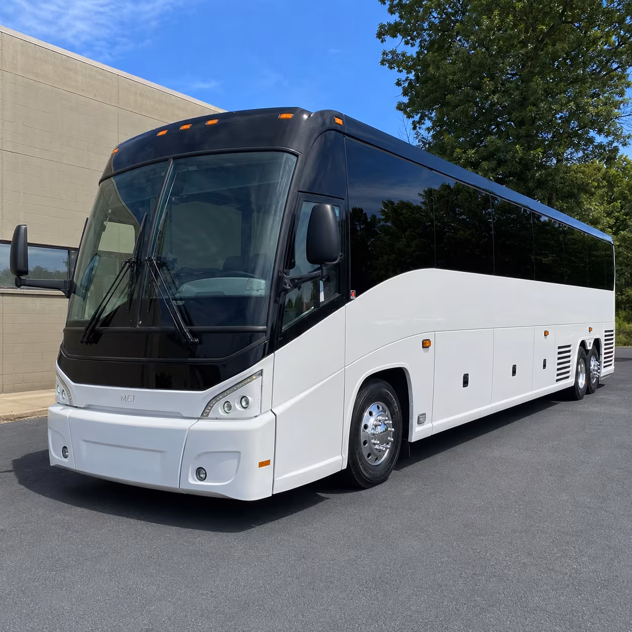 sun n fun aerospace expo and large event long distance shuttles from lakeland